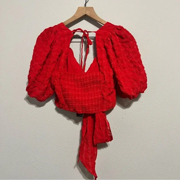 Lulus love of sunshine red puff sleeve wrap crop top NWT size medium - Picture 3 of 9